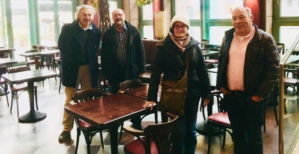 Komplettes Gestühl von Grill & Green gespendet